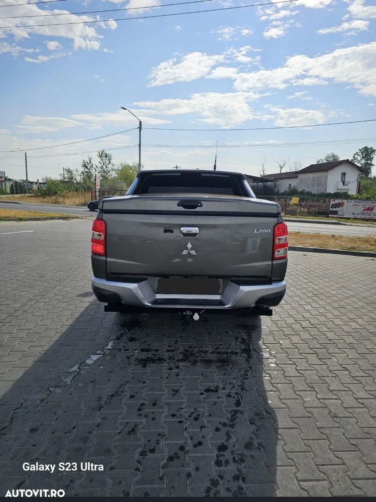 Mitsubishi L200 Double Cab 2.4 DI-D M/T Intense - 3