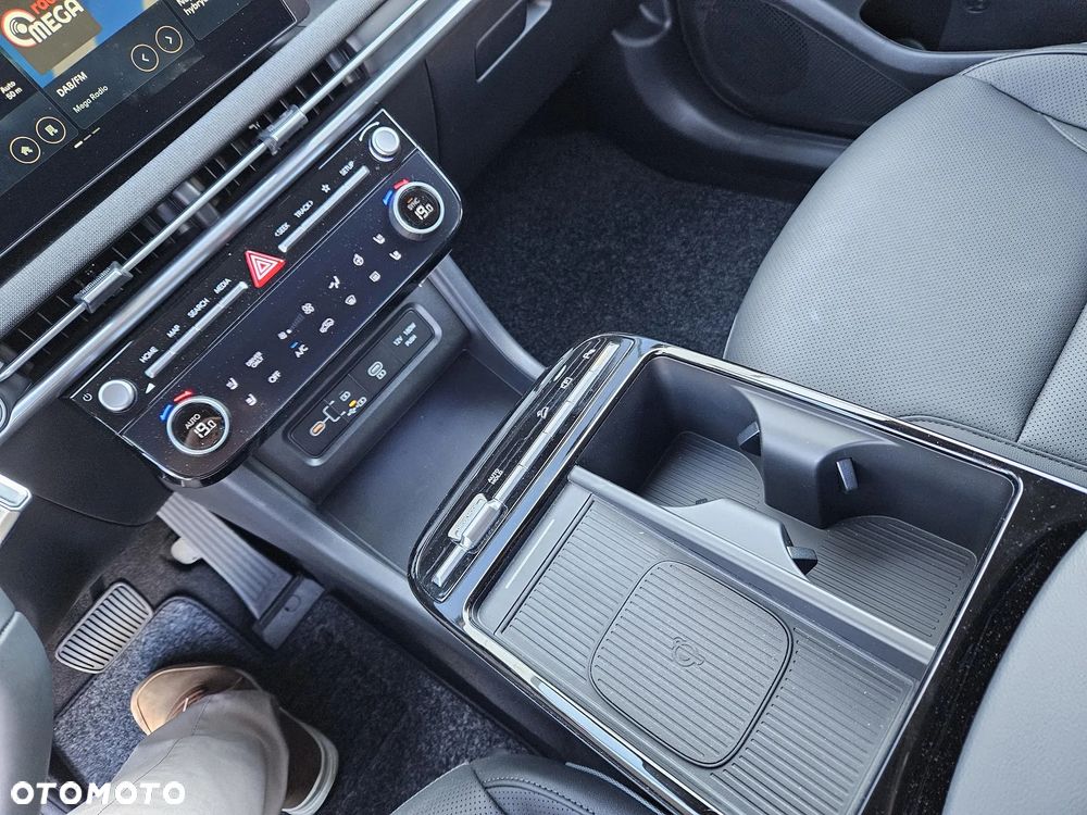 Hyundai Tucson 1.6 T-GDi HEV Platinum 2WD - 24
