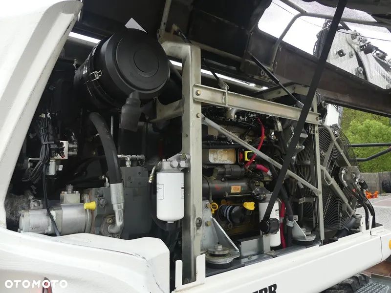 Liebherr A910 Compact / sprowadzona / ładny stan / - 24