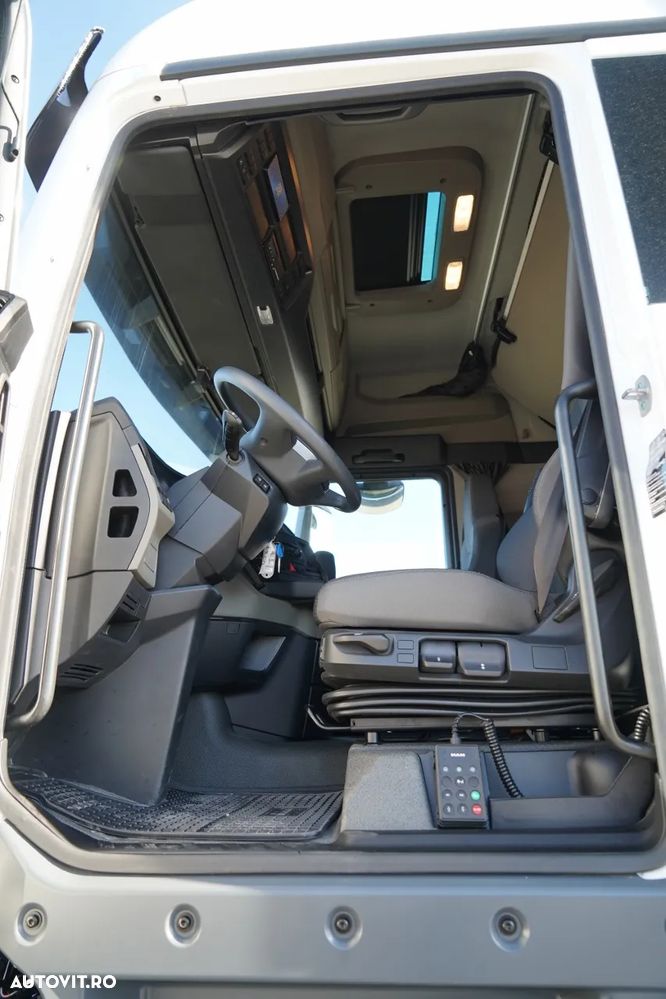 MAN TGX 26.520 / 6x2 / 9.3 M CORTINĂ / ACOPERIȘ RIDICABIL / AXĂ RIDICABILĂ / DIRECȚIE / NOU - 24