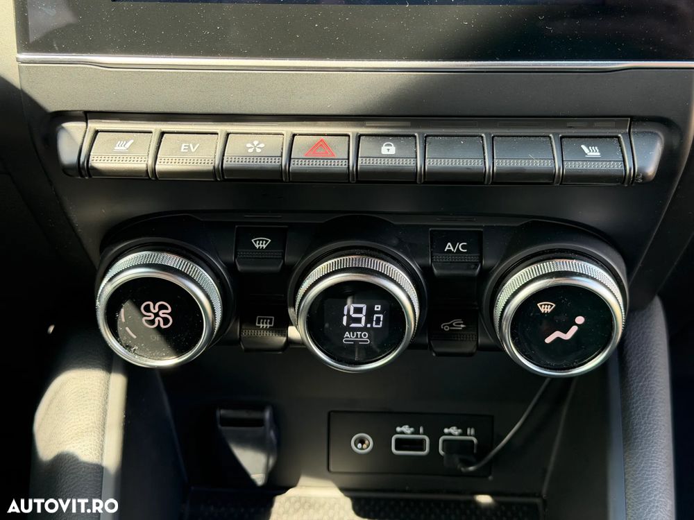 Renault Captur PHEV 160 Engineered - 27