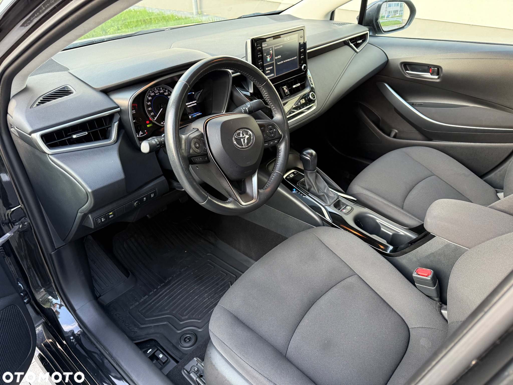 Toyota Corolla 1.8 Hybrid GPF Comfort - 27