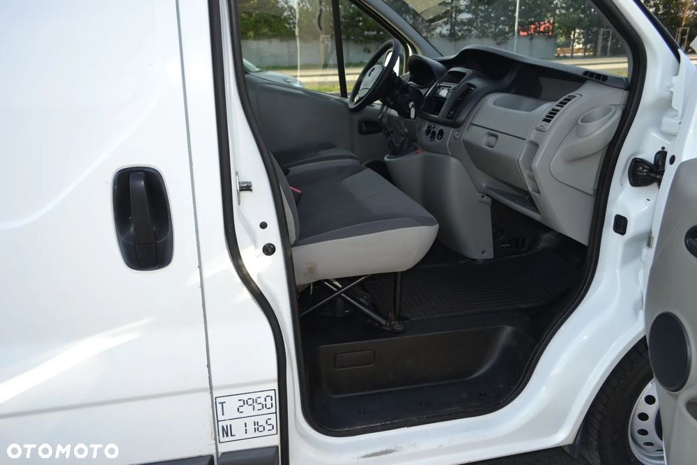 Opel Vivaro - 20
