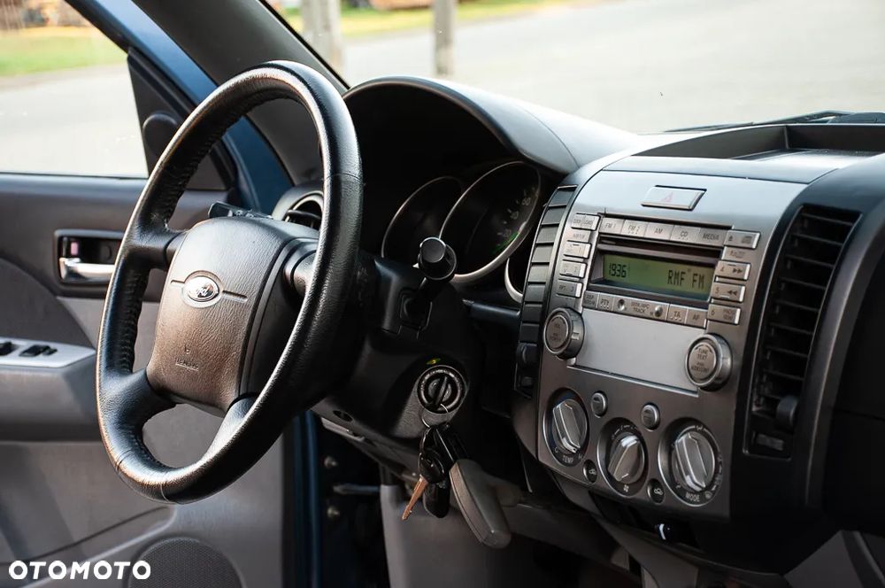 Ford Ranger XLT - 18