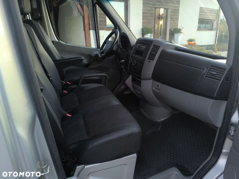 Mercedes-Benz Sprinter - 6