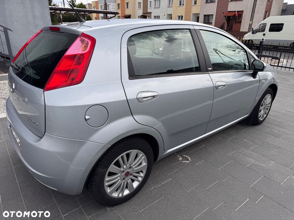Fiat Grande Punto - 5