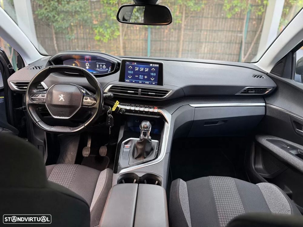 Peugeot 3008 1.2 PureTech Active Pack - 9