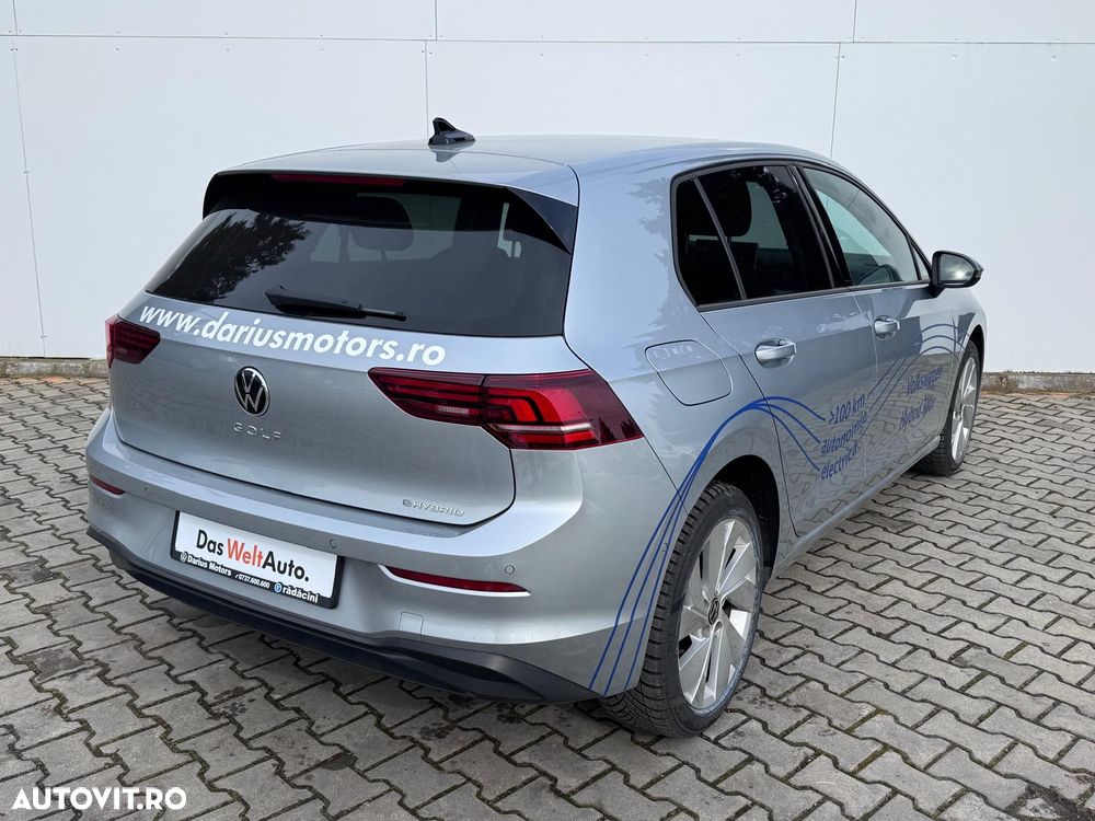 Volkswagen Golf 2025 photo 5