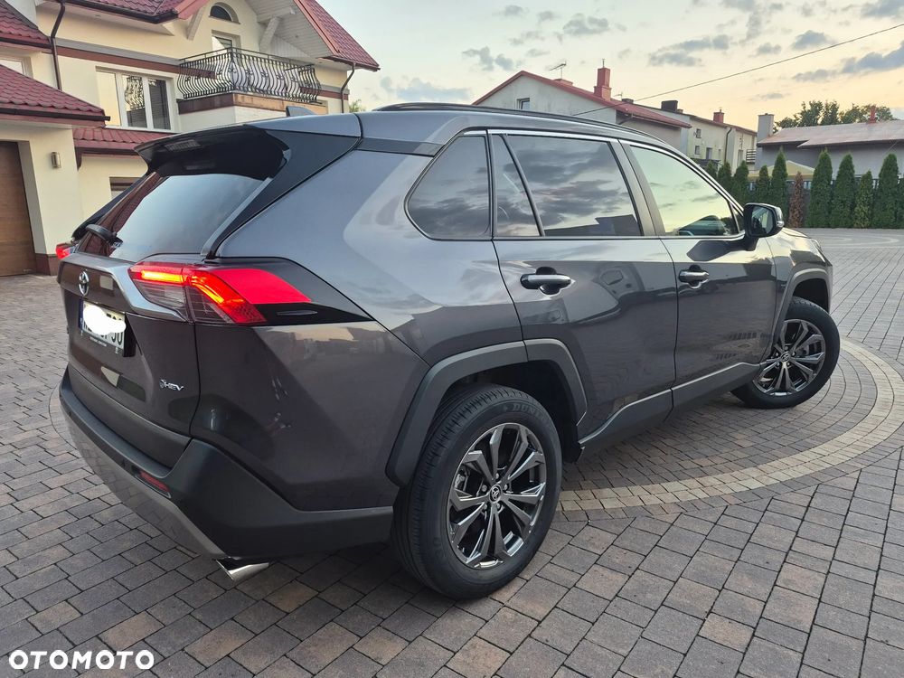 Toyota RAV4 - 4