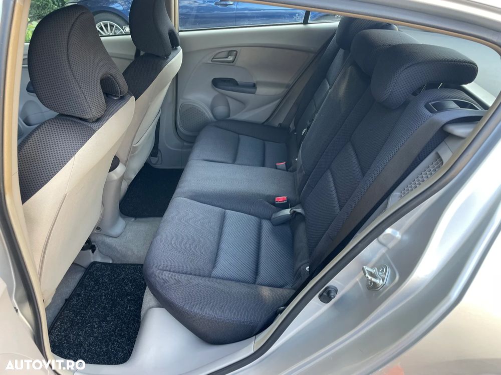 Honda Insight - 6
