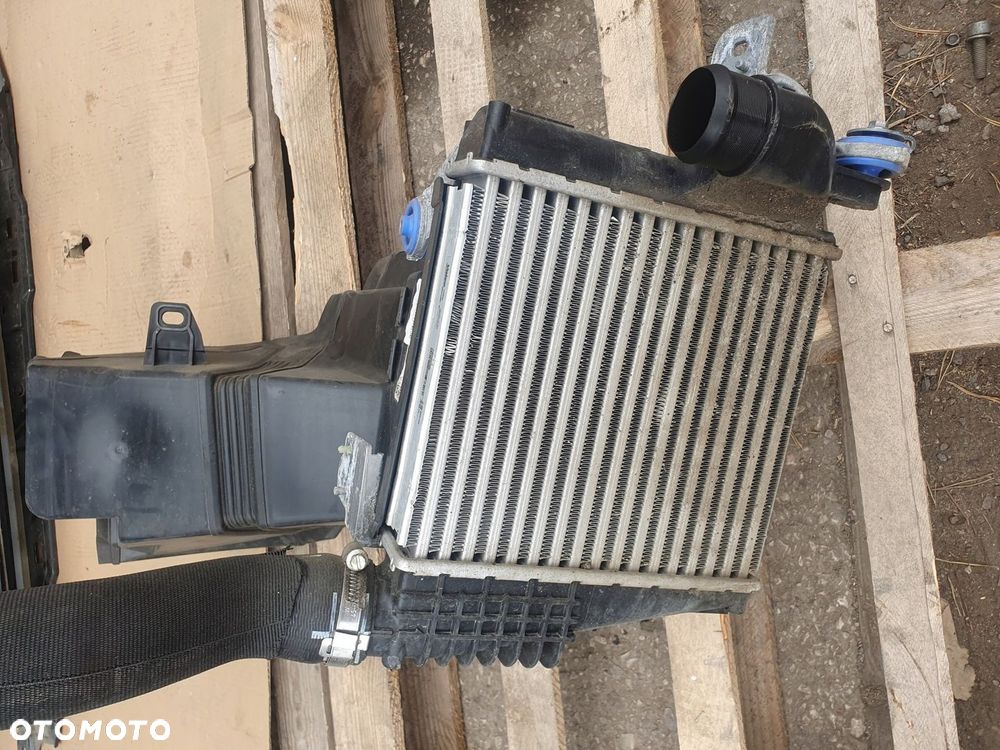 Pas Przedni Wzmocnienie Chłodnice Citroen C5X C5 X 1,2 9857943180 - 9
