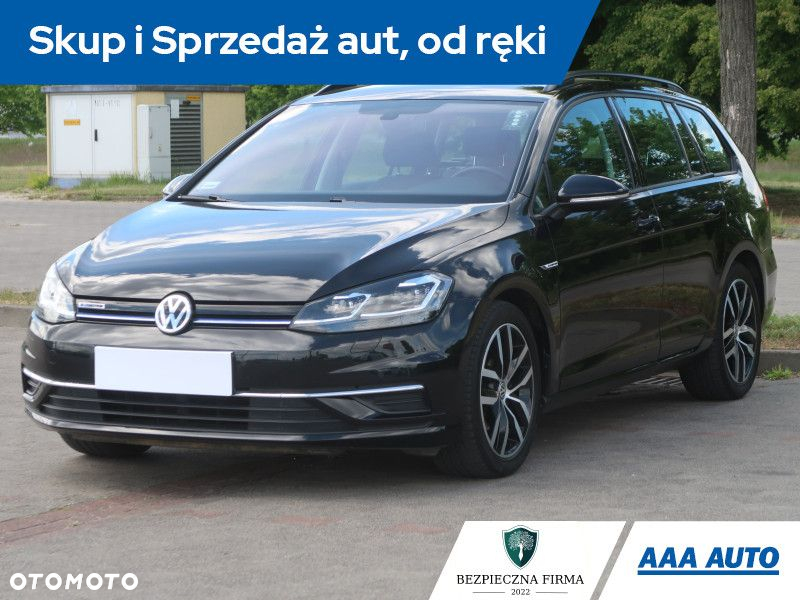 Volkswagen Golf - 2