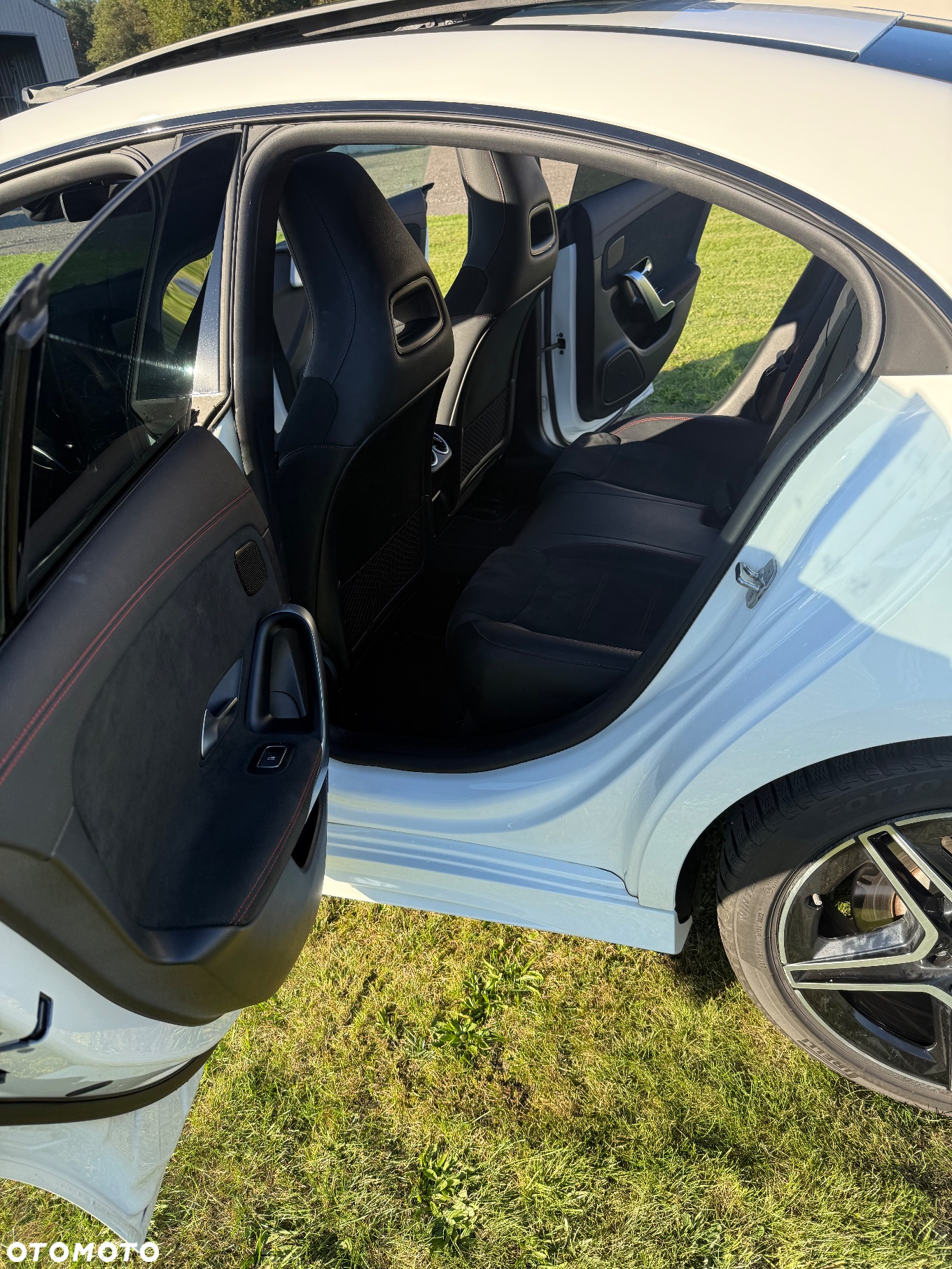 Mercedes-Benz CLA 250 4-Matic AMG Line 7G-DCT - 37
