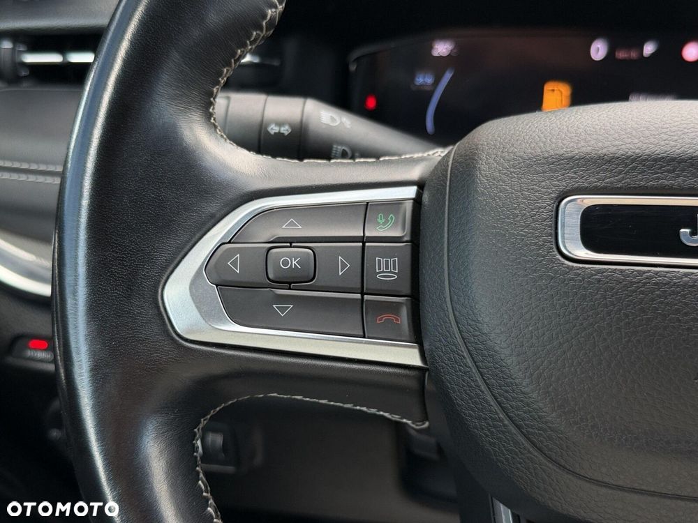 Jeep Compass - 22