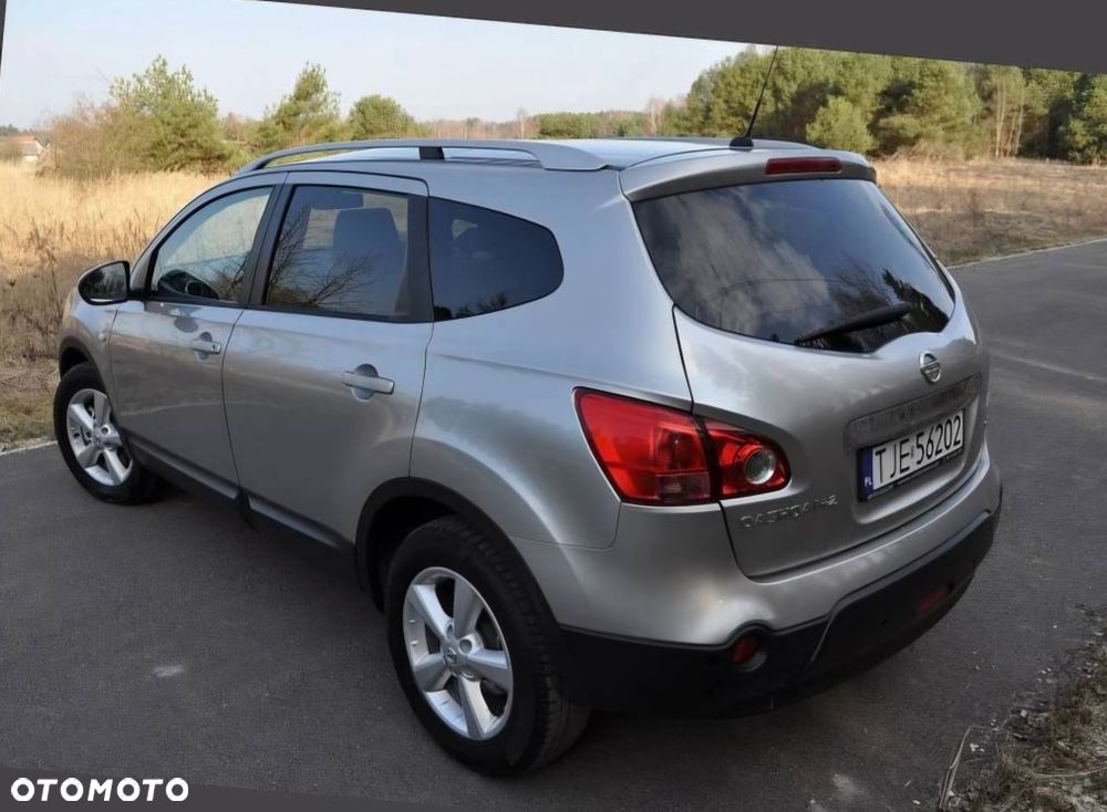 Nissan Qashqai+2 - 4