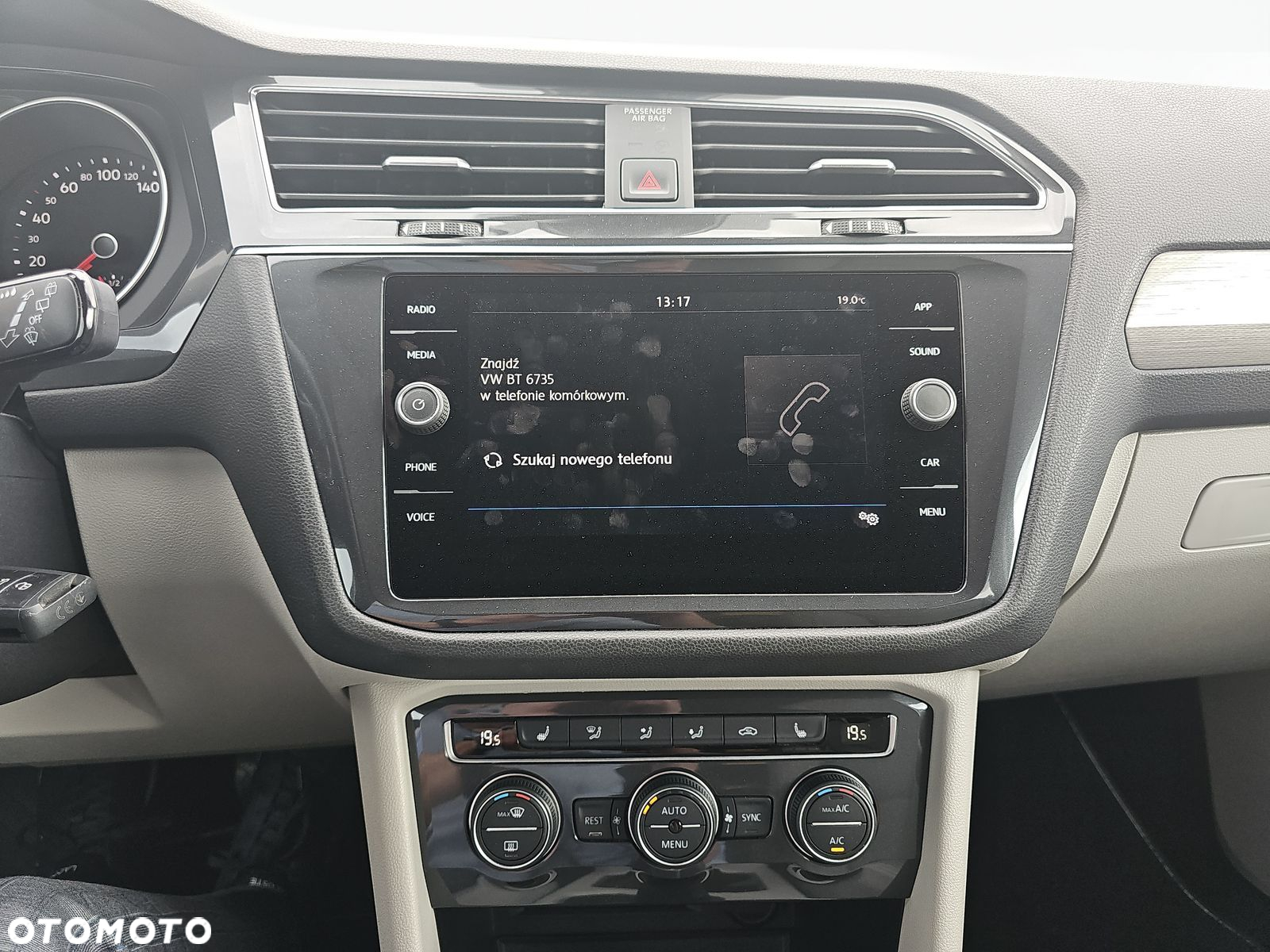 Volkswagen Tiguan Allspace 2.0 TDI SCR Comfortline - 24