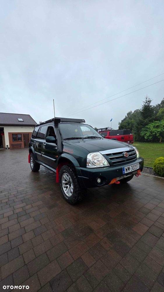 Suzuki XL7 - 1