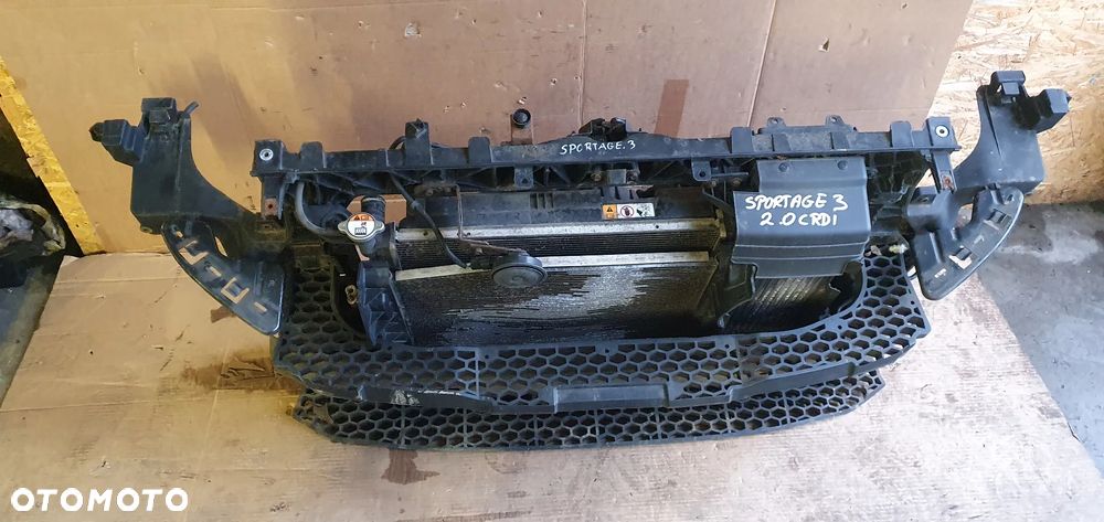 Pas przedni wzmocnienie chłodnice kompletny Kia Sportage III 2.0 CRDI - 1