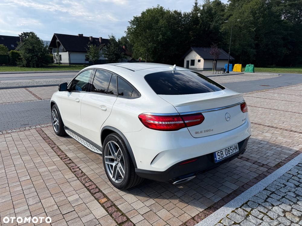 Mercedes-Benz GLE - 12