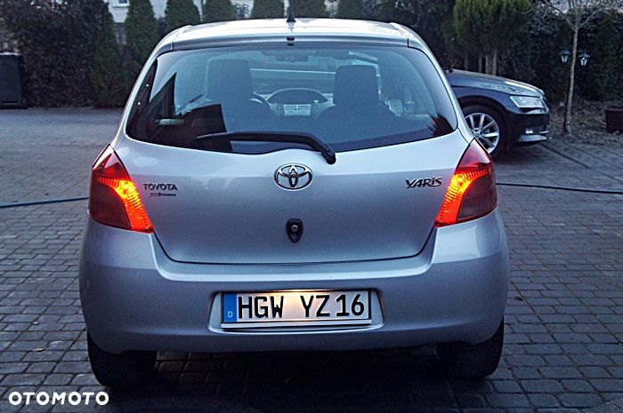 Toyota Yaris 1.3 VVT-i Luna - 7