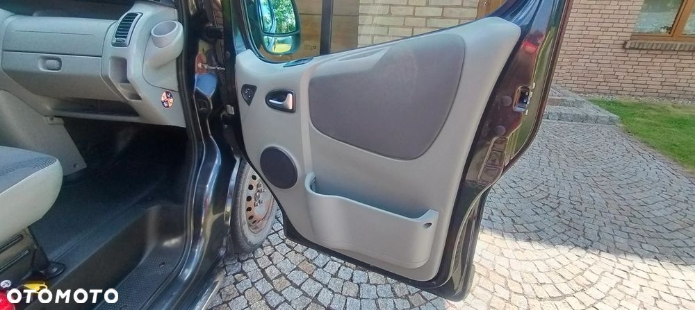 Opel Vivaro - 15