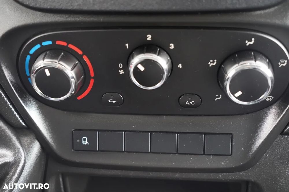 Iveco DAILY 35-140 / CONTAINER / MANUAL / TWIN / 2019 - 28