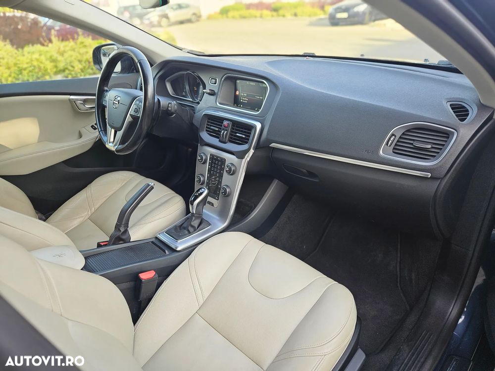 Volvo V40 - 11