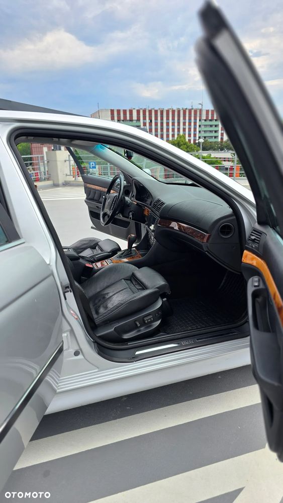 BMW Seria 5 - 24