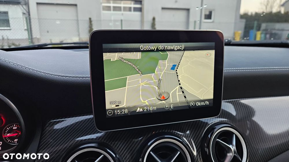 Mercedes-Benz CLA 220 4Matic 7G-DCT AMG Line - 18