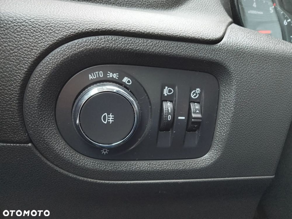 Opel Grandland X 1.2 T Enjoy S&S - 23