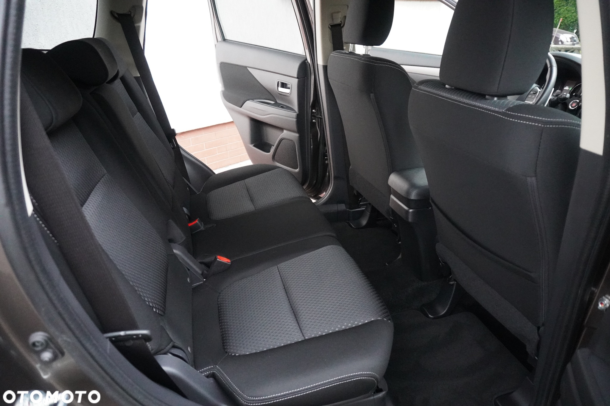 Mitsubishi Outlander 2.0 2WD CVT Diamant Edition+ - 9