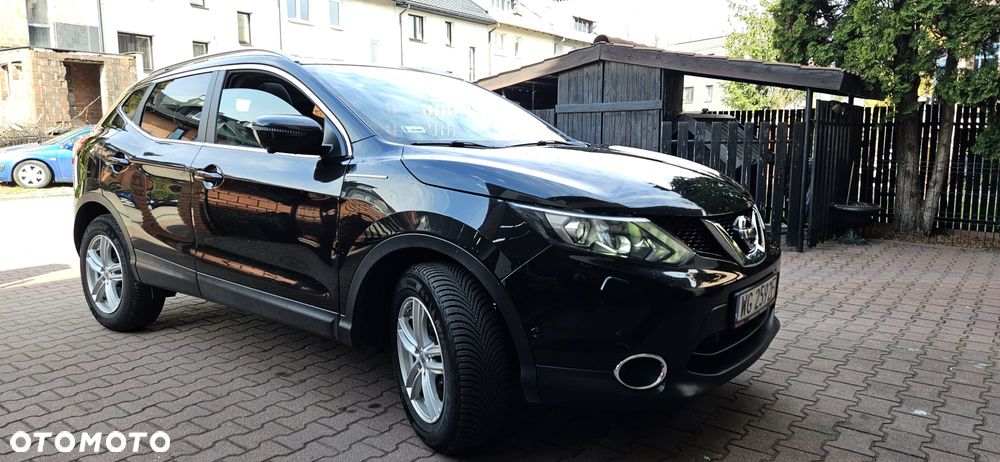 Nissan Qashqai 1.5 dCi Tekna - 4