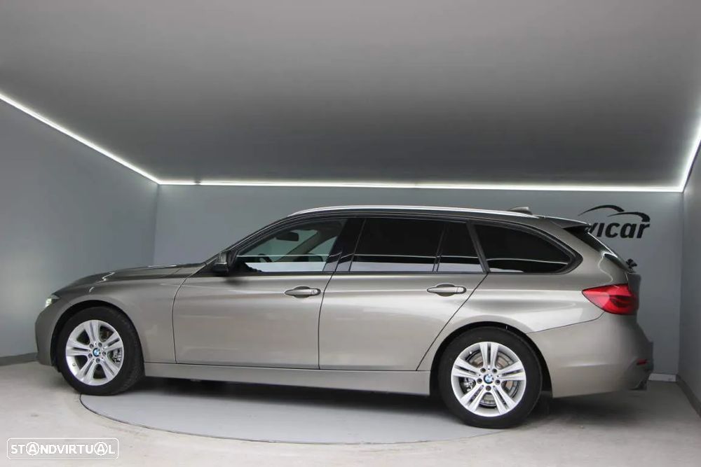BMW 318 d Touring Auto - 25