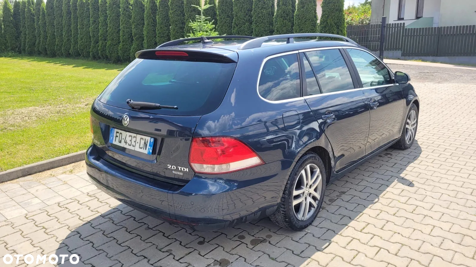 Volkswagen Golf 2.0 TDI DPF BlueMotion Technology DSG Comfortline - 3
