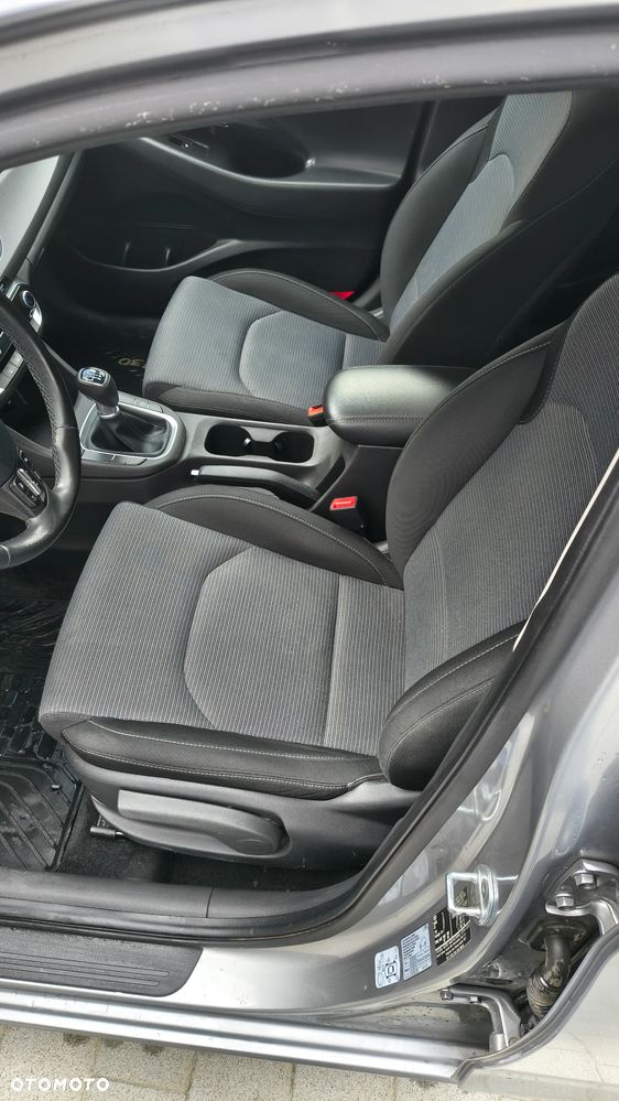 Hyundai i30 1.0 T-GDI Modern - 10