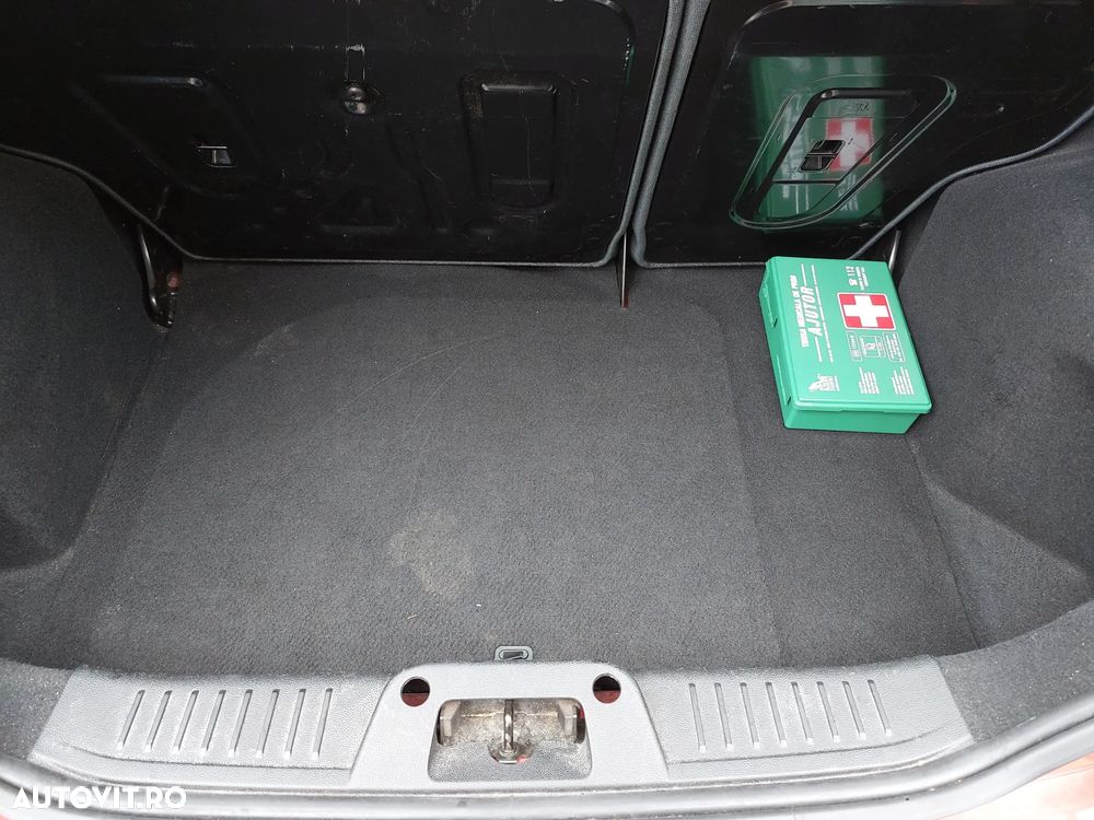 Ford Fiesta 1.25i Trend - 9
