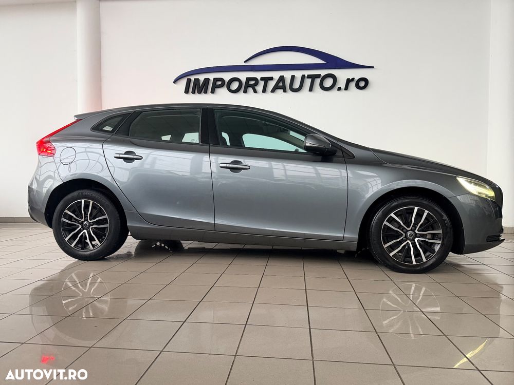 Volvo V40 D2 Geartronic Momentum - 7