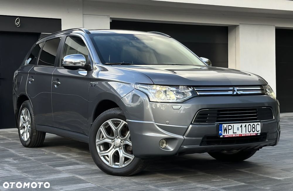 Mitsubishi Outlander 2014 photo 2