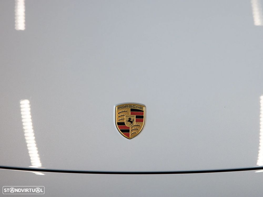 Porsche Macan Electric 4 - 14