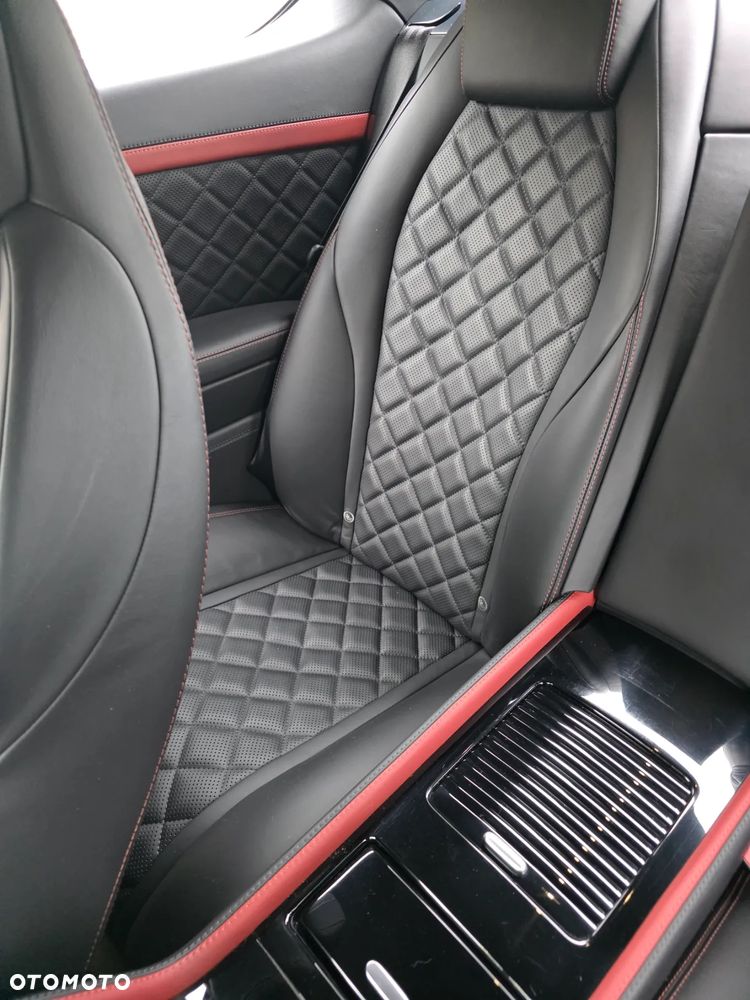 Bentley Continental GT - 32