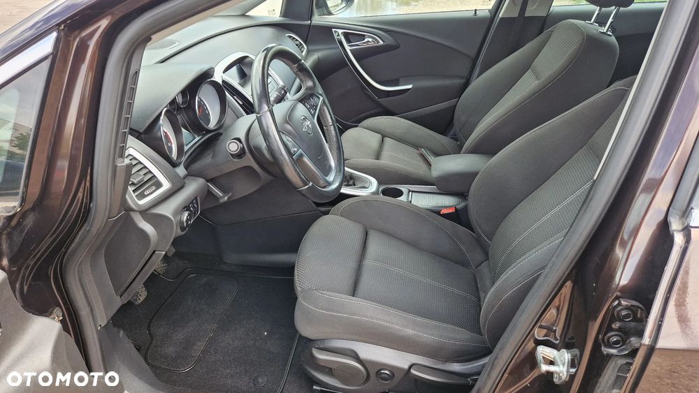 Opel Astra 1.7 CDTI Cosmo - 9