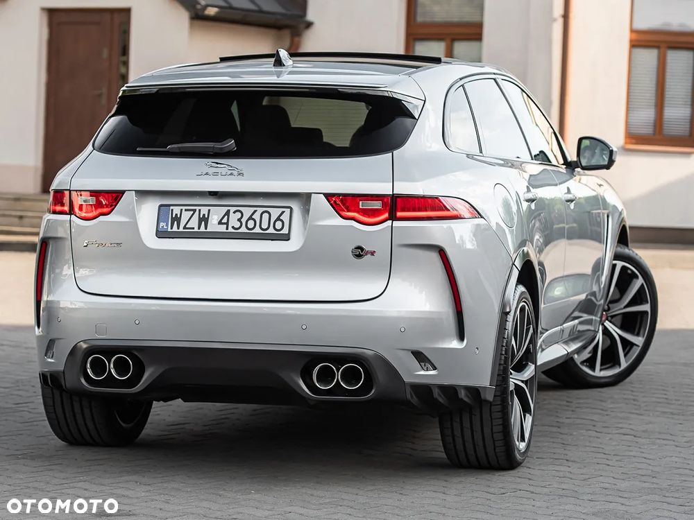 Jaguar F-Pace 5.0 V8 P550 AWD SVR - 12