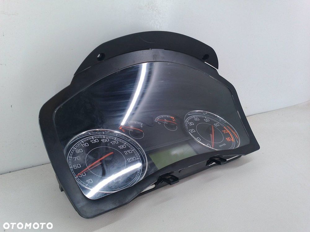 LICZNIK FIAT CROMA 2.2 MPI 16V BENZYNA KOMBI 51803317 - 8