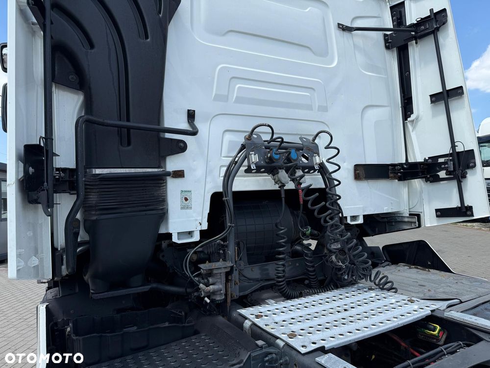 Renault GAMA T460 Standard AUTOMAT, Euro 6, Spojlery Międzyosiowe, 2014rok - 9