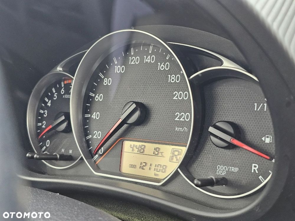Toyota Verso S 1.33 VVT-i Start-Stop Multidrive Life - 14