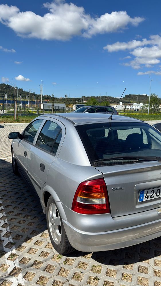Opel Astra 1.4 100 - 2