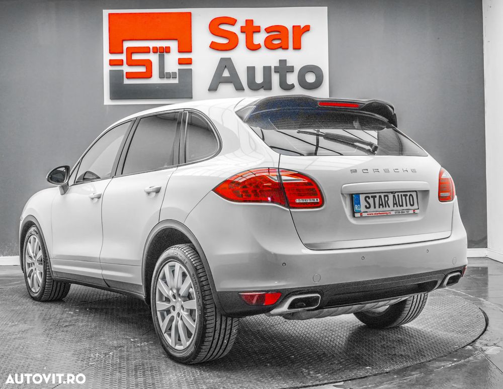 Porsche Cayenne - 4