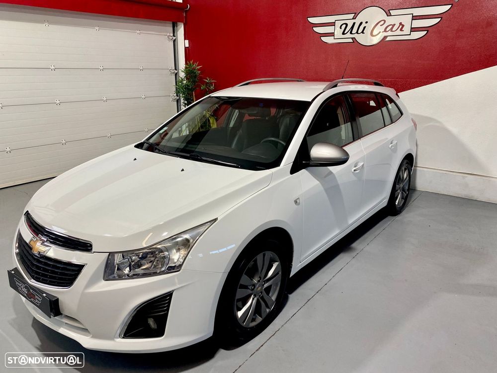 Chevrolet Cruze SW 1.7 VCDi LTZ - 3