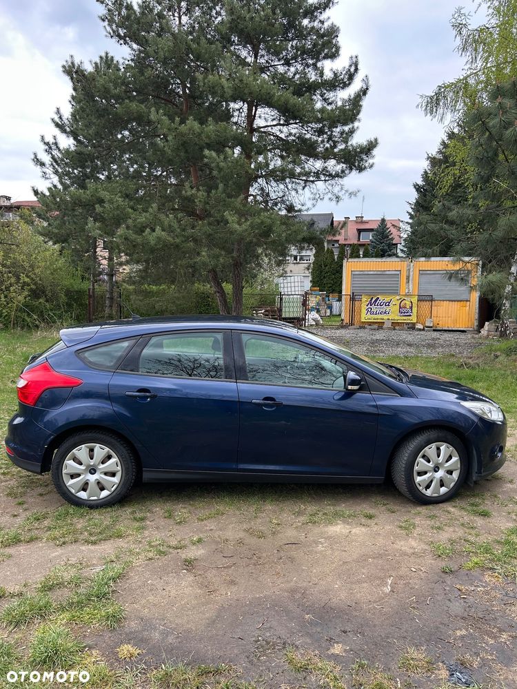 Ford Focus 1.6 Ambiente - 14