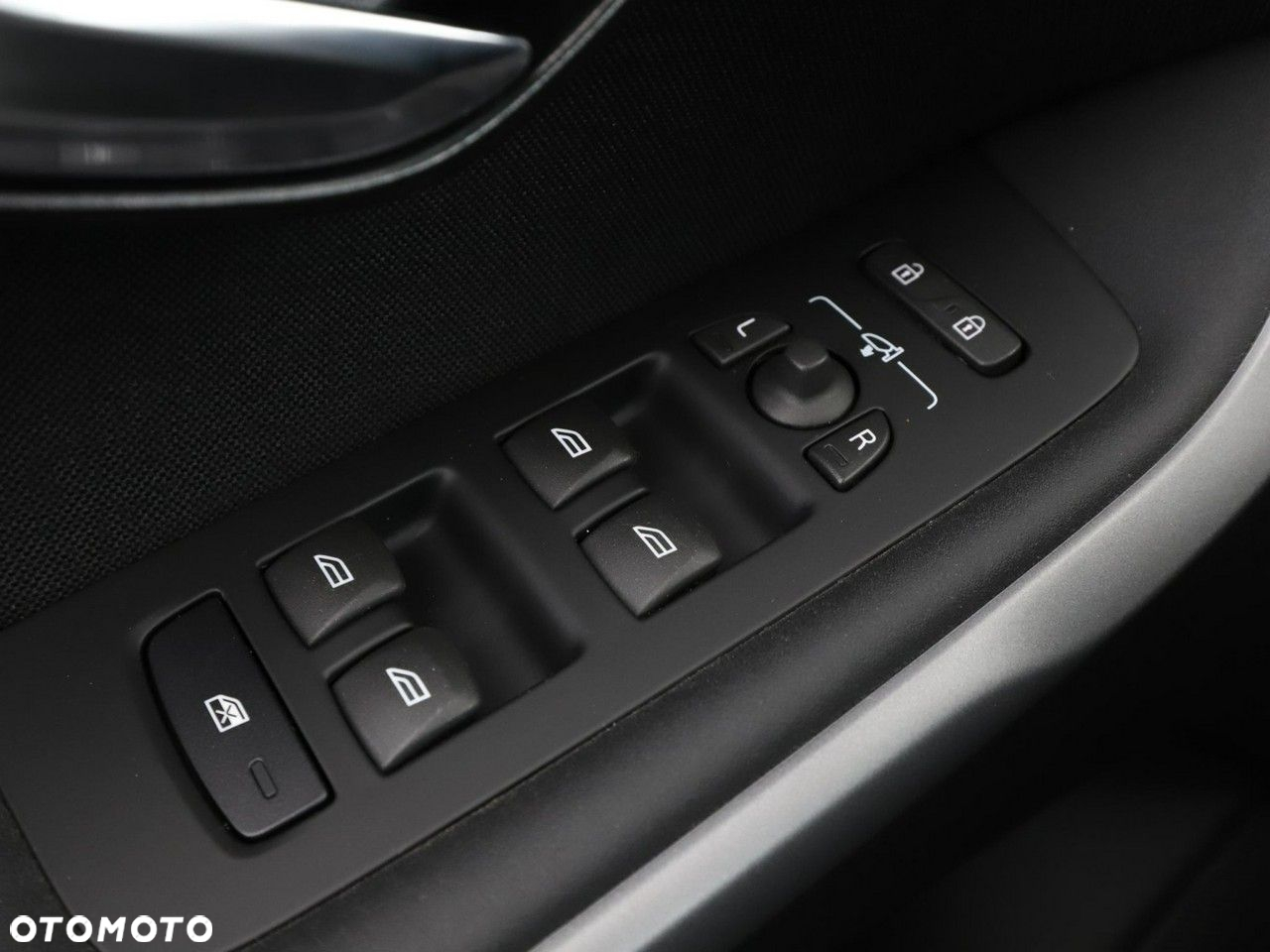 Volvo V40 D2 Kinetic - 31